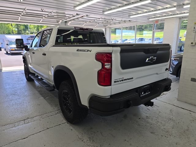 Used 2024 White Chevrolet ZR2 image 3