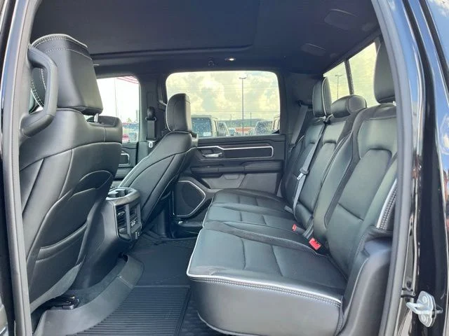 2026 RAM 1500 Laramie - Photo 18