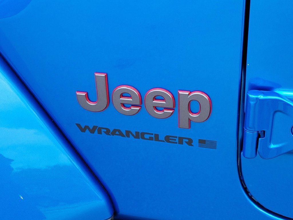 New 2026 Hydro Blue Pearl-Coat Exterior Paint Jeep Rubicon image 5