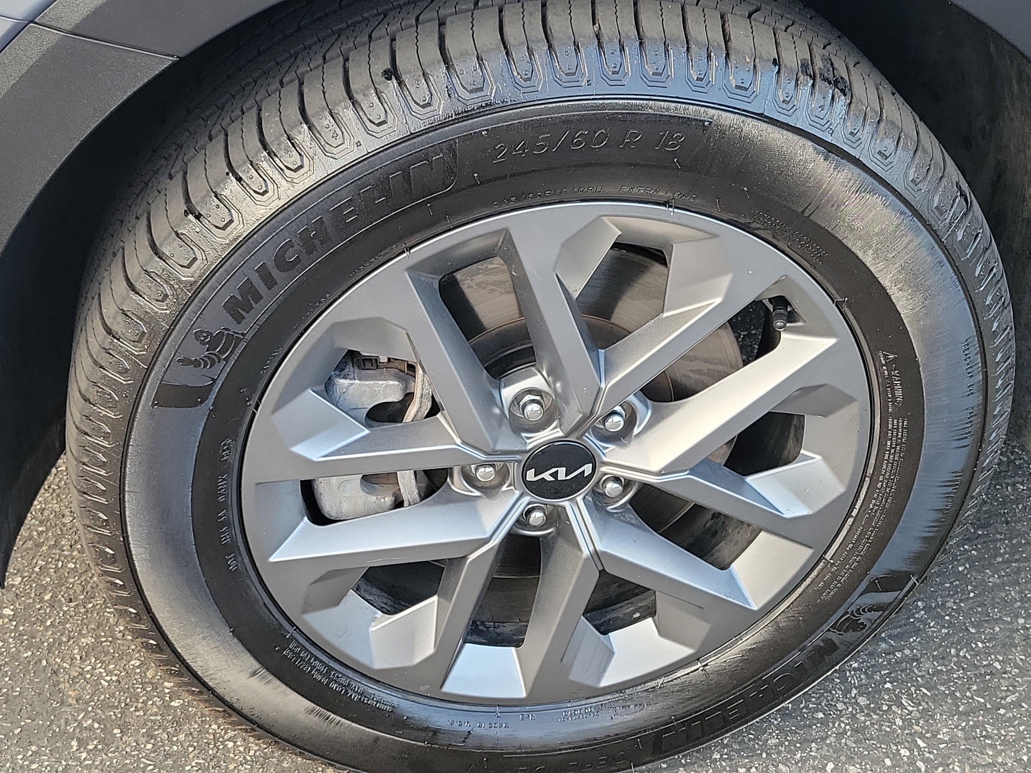 2025 Kia Telluride LX - Photo 7