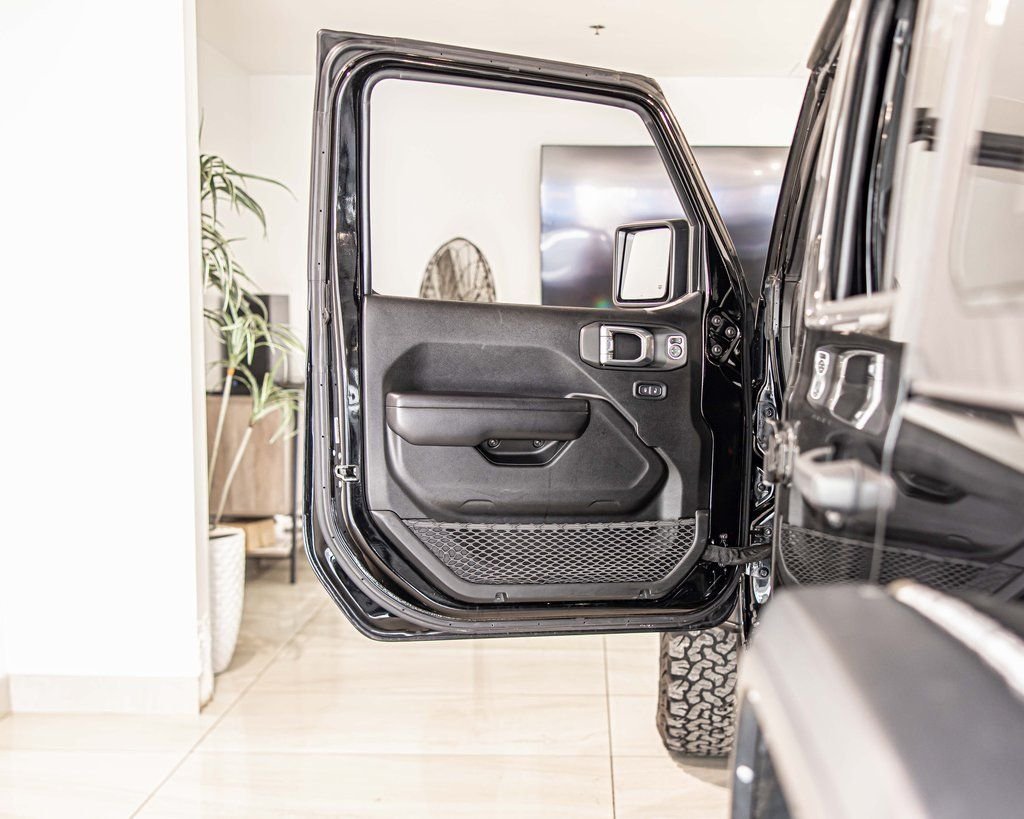 Used 2021 Black Jeep Unlimited Rubicon image 29