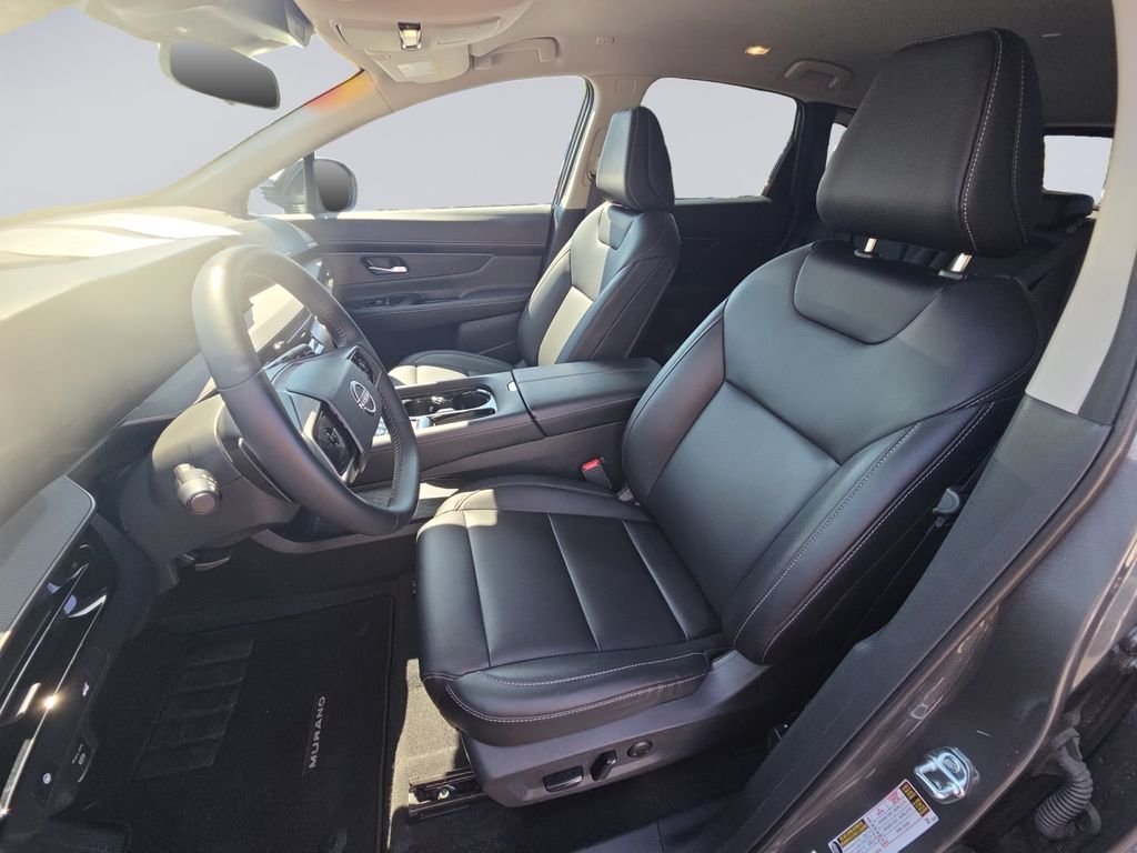 Used 2025 Gray Nissan SV image 17