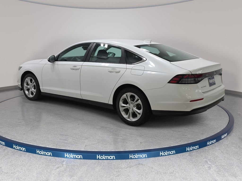 Used 2023 White Honda LX image 8