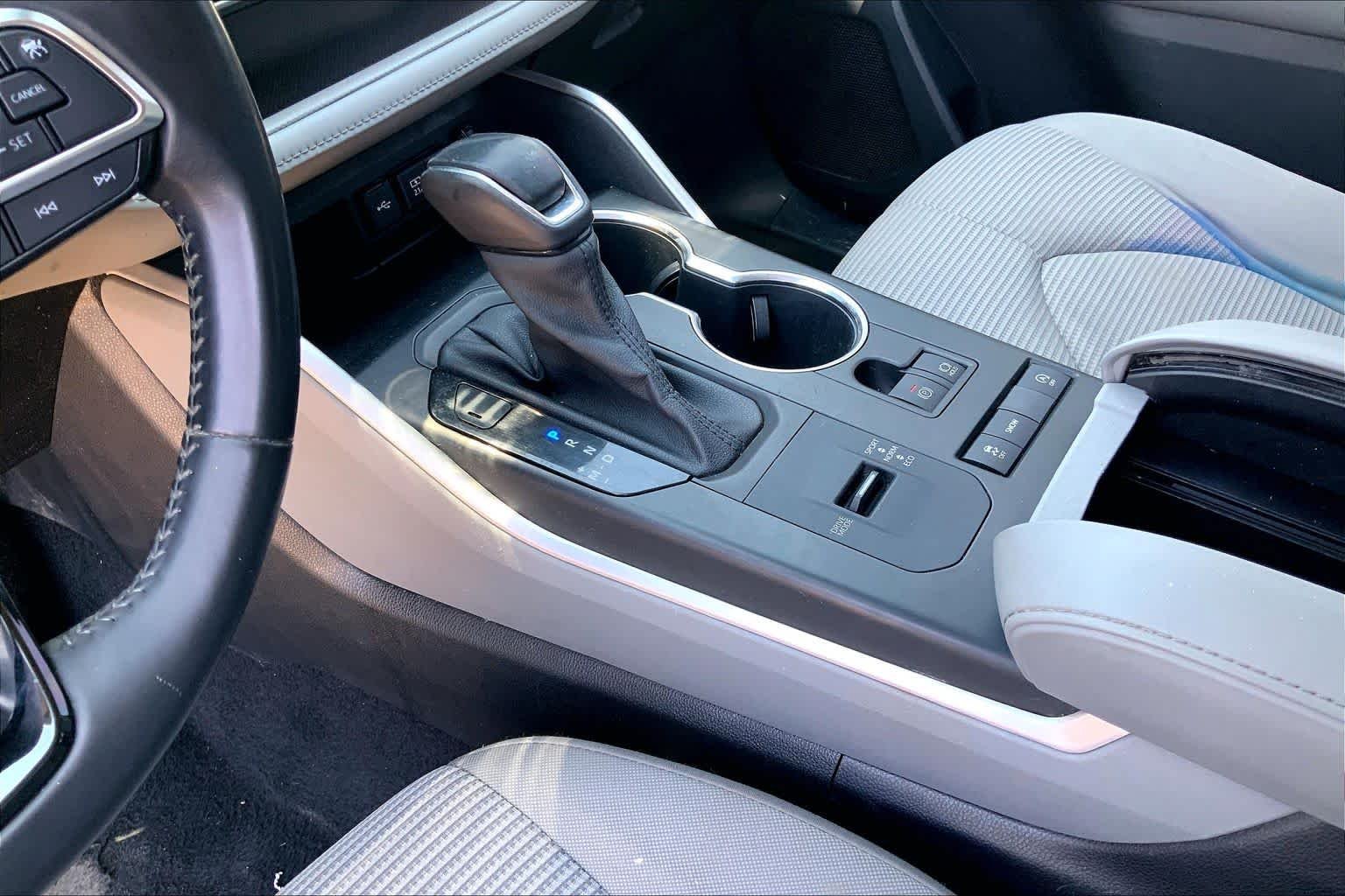 Used 2021 Magnetic Gray Metallic Toyota LE image 17