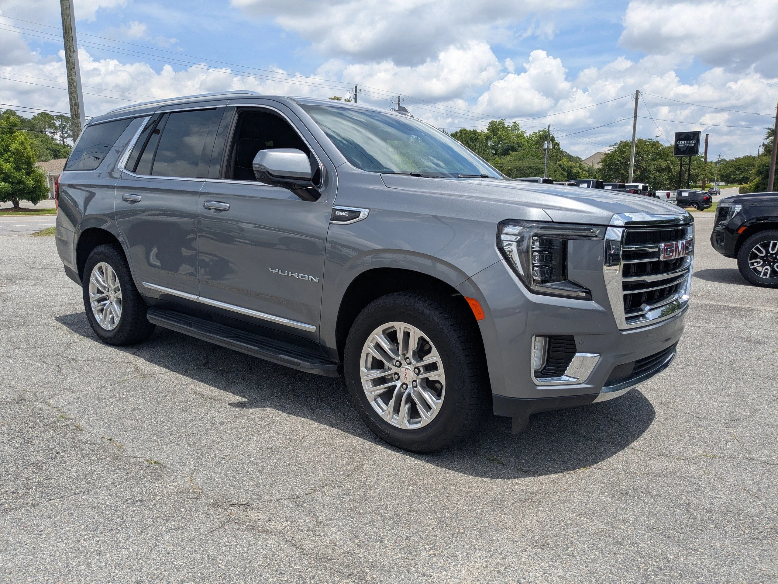 2021 GMC Yukon 4WD SLT's photo