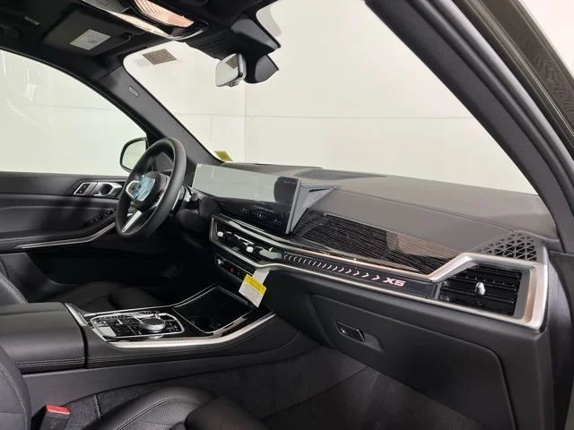 Used 2026 Manhattan Green Metallic BMW xDrive40i image 18