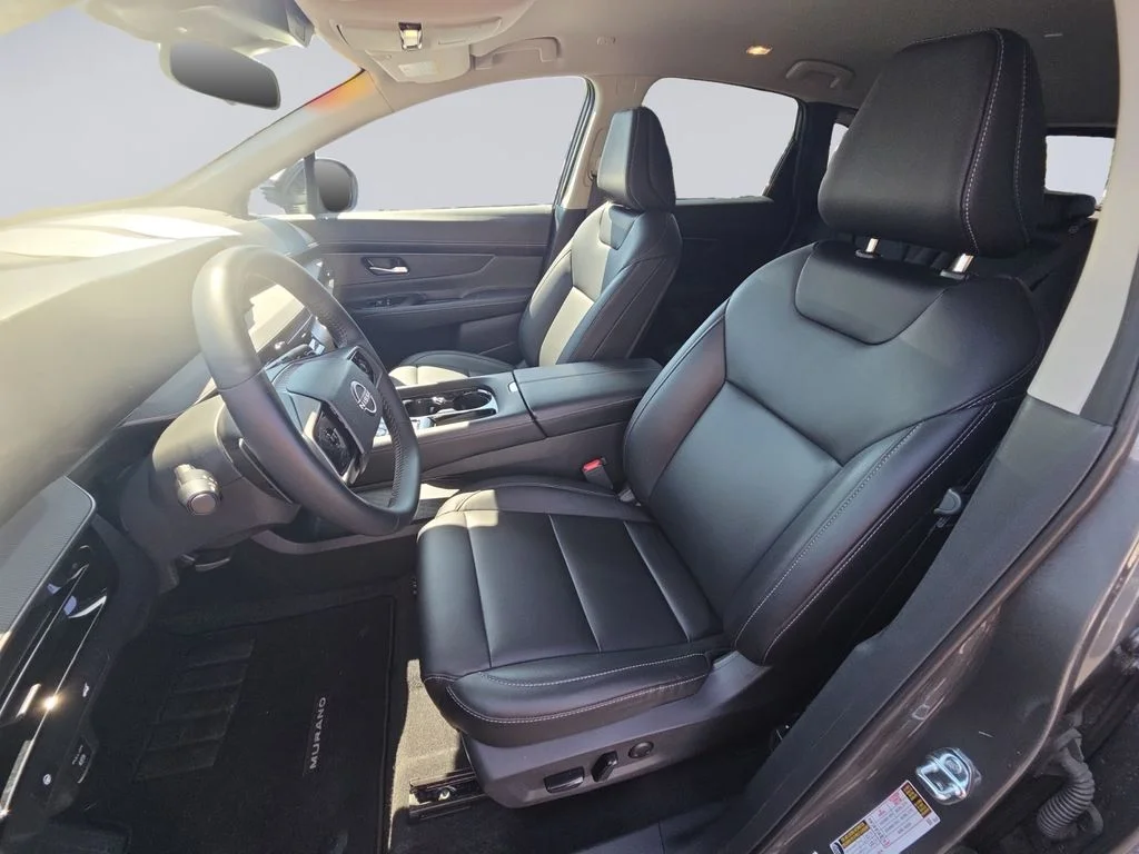 Used 2025 Gray Nissan SV image 17