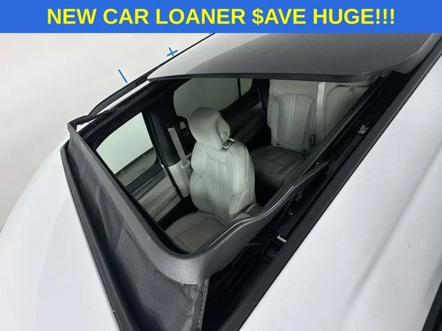 New 2026 Bright White Clear-Coat Exterior Paint Jeep Grand Wagoneer image 22