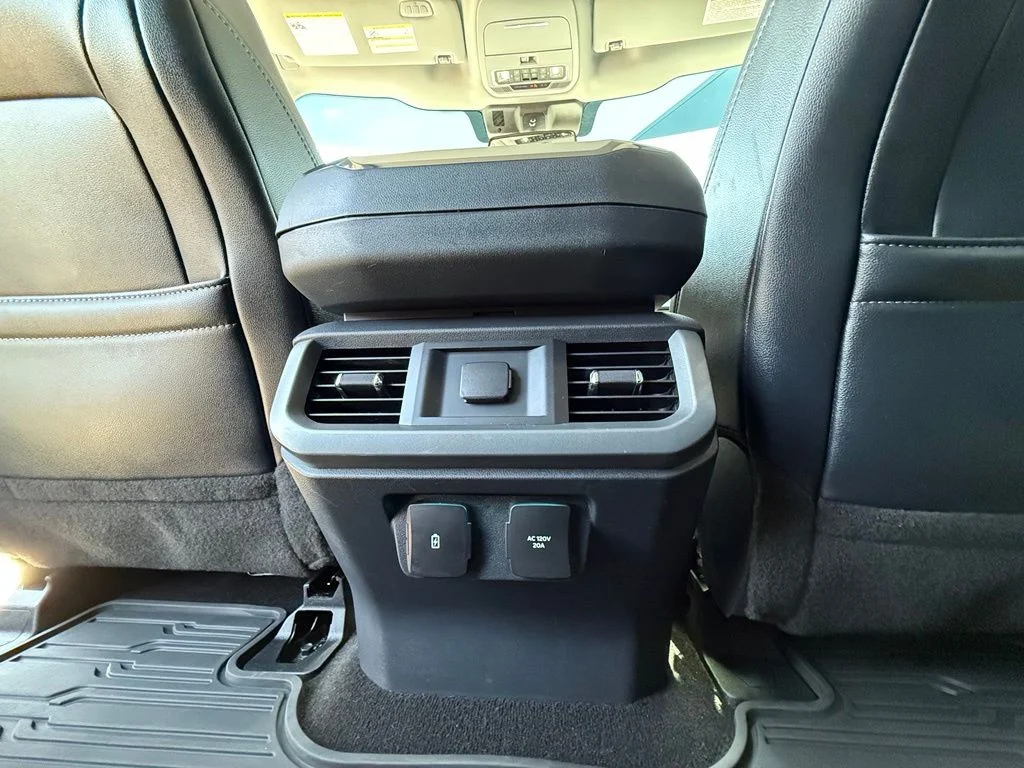 Used 2021 White Ford Lariat image 38