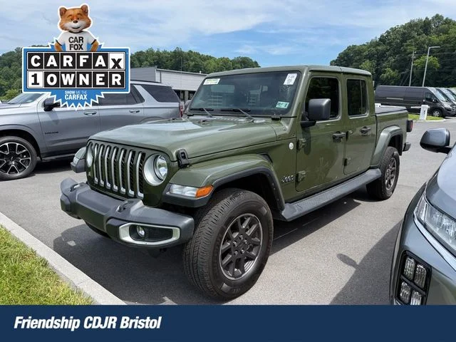 Used 2022 Green Jeep Overland image 1