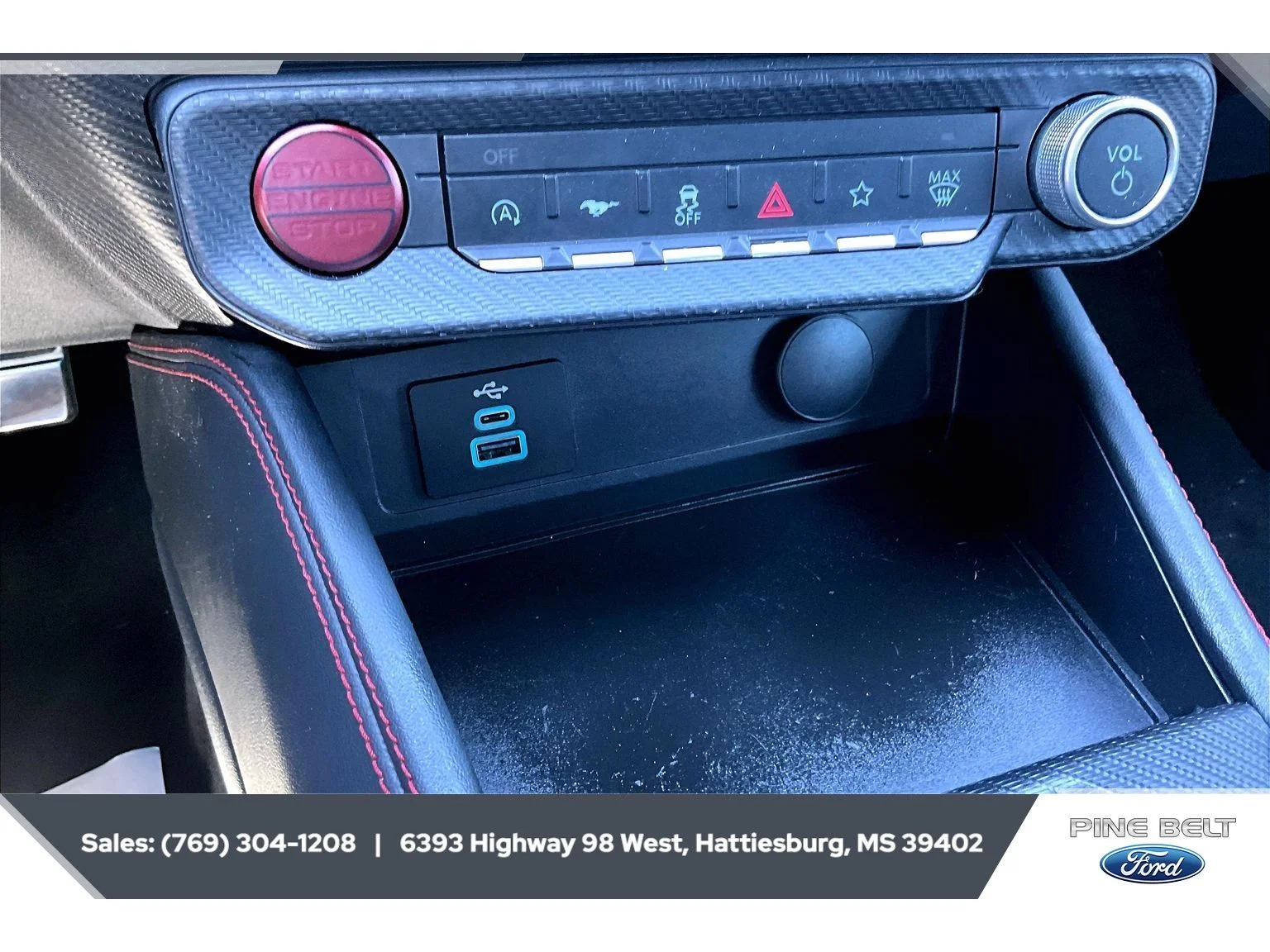 Used 2025 Oxford White Ford GT Premium image 23