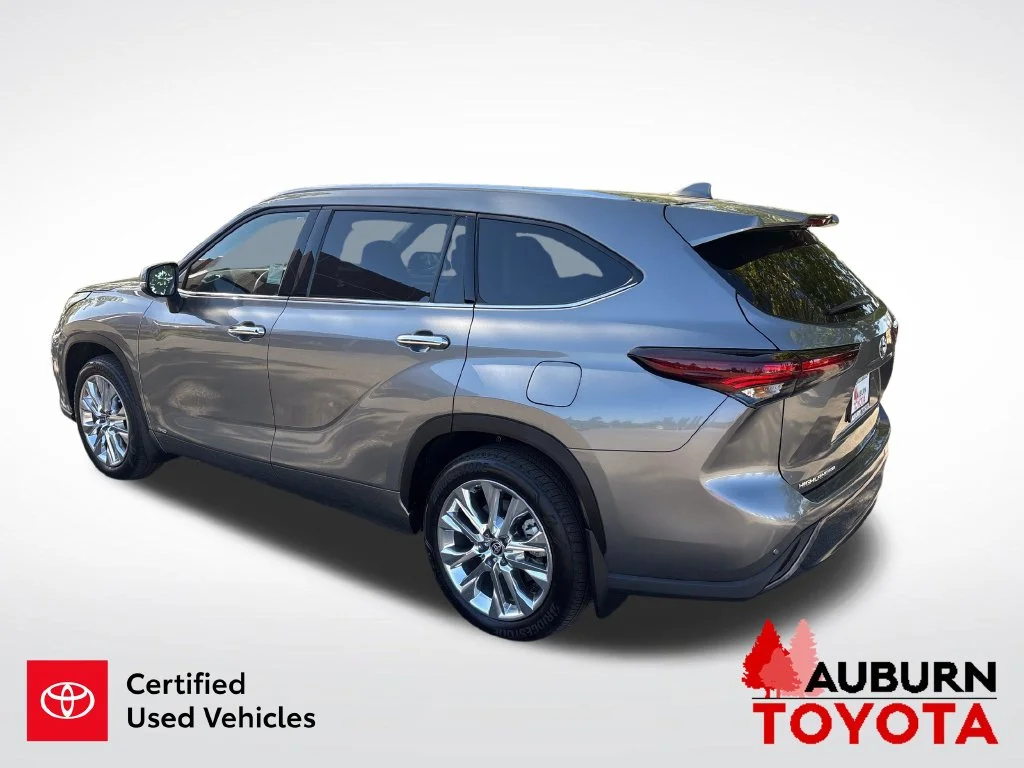 Certified Used 2025 Heavy Metal Toyota Limited image 8