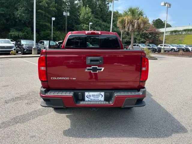 Used 2019 Red Chevrolet Z71 image 31
