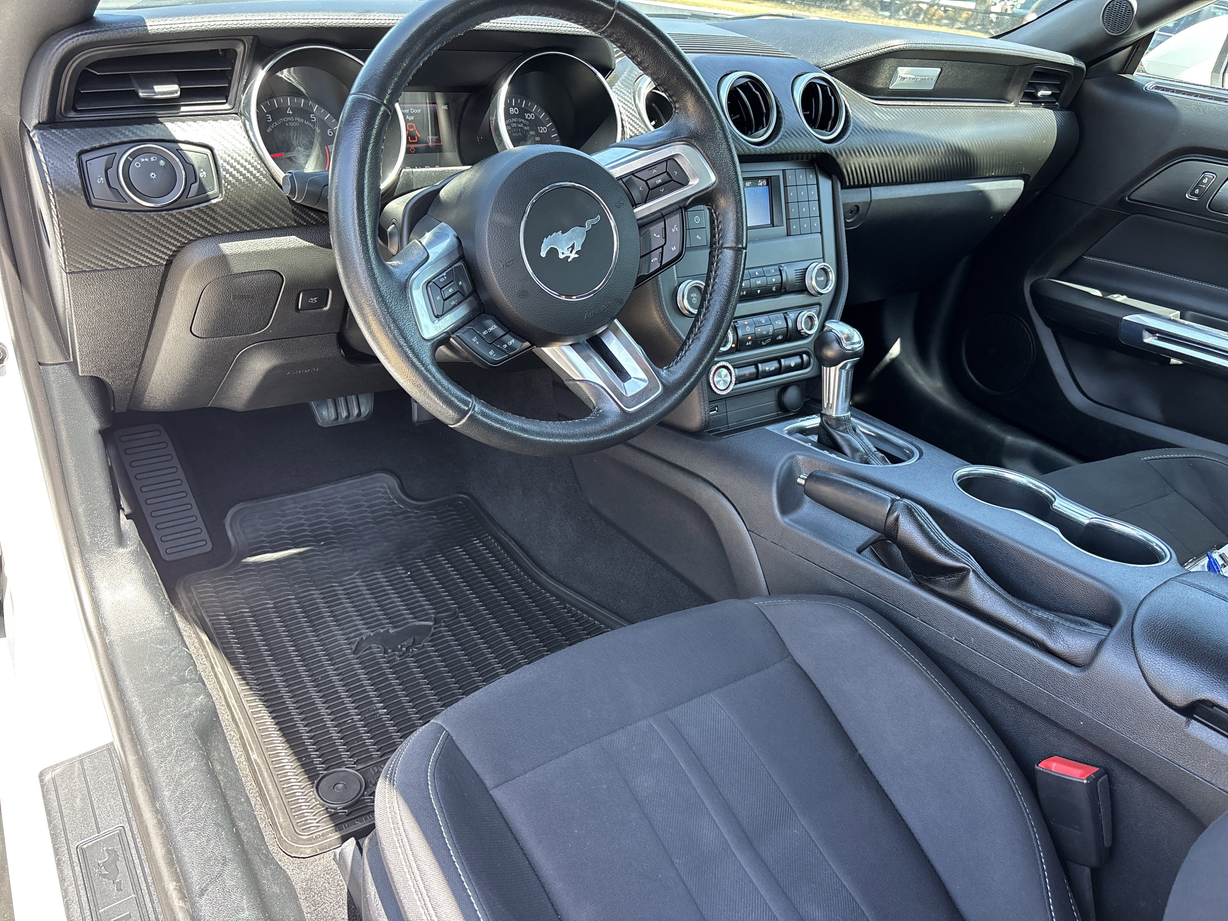 Used 2021 Oxford White Ford EcoBoost image 13