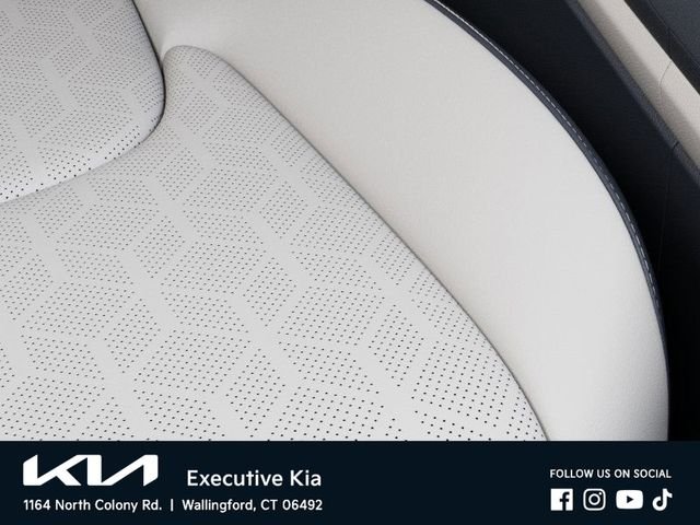 2025 Kia Carnival SX - Photo 24