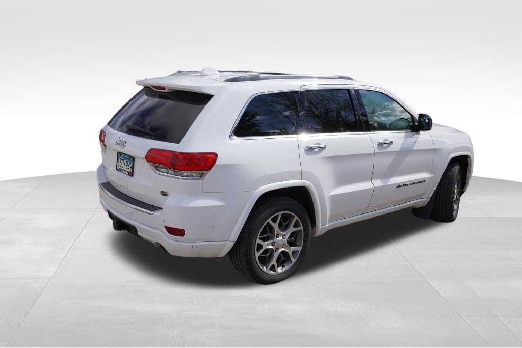 Certified Used 2021 White Jeep Overland image 3