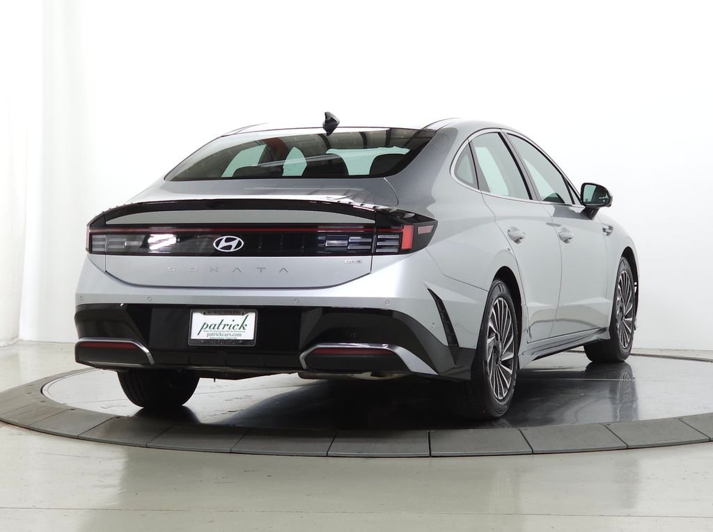 2025 Hyundai Sonata Hybrid Limited - Photo 11
