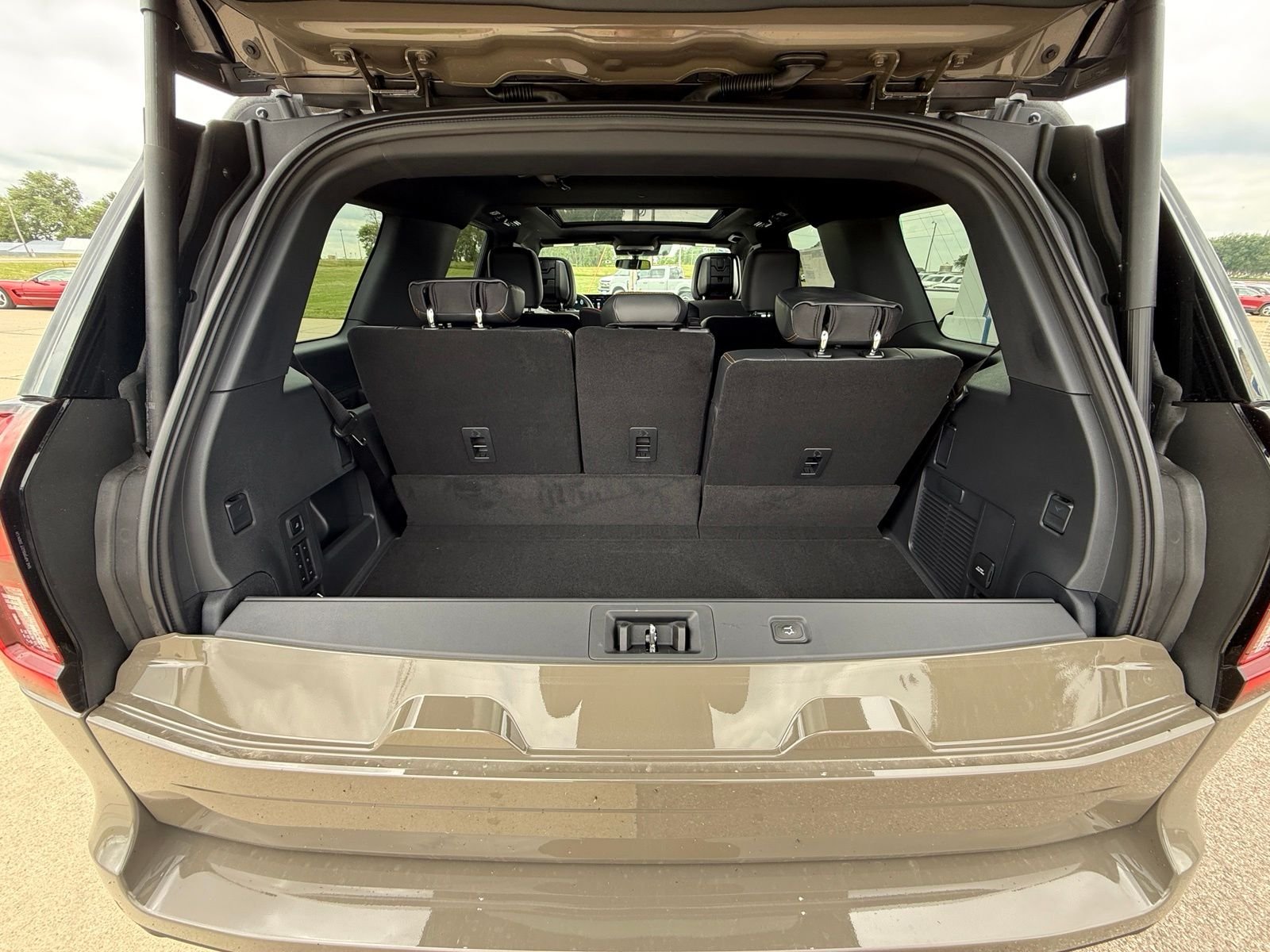 New 2026 Gray Ford Tremor image 14