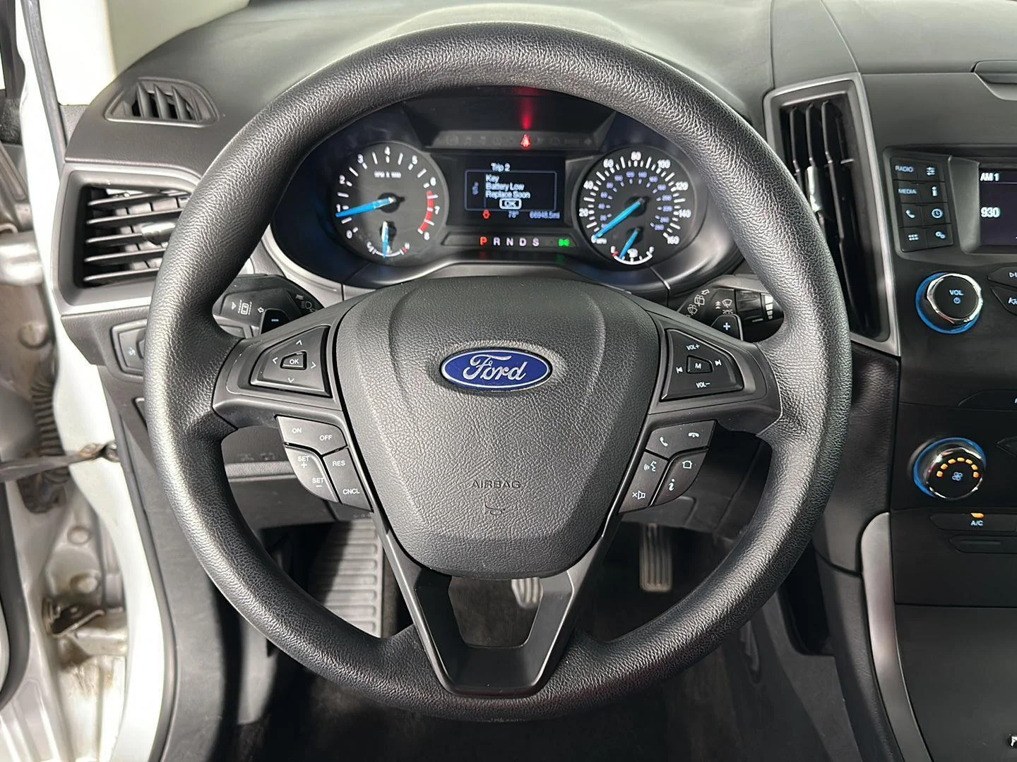 Used 2019 Ingot Silver Ford SE image 21