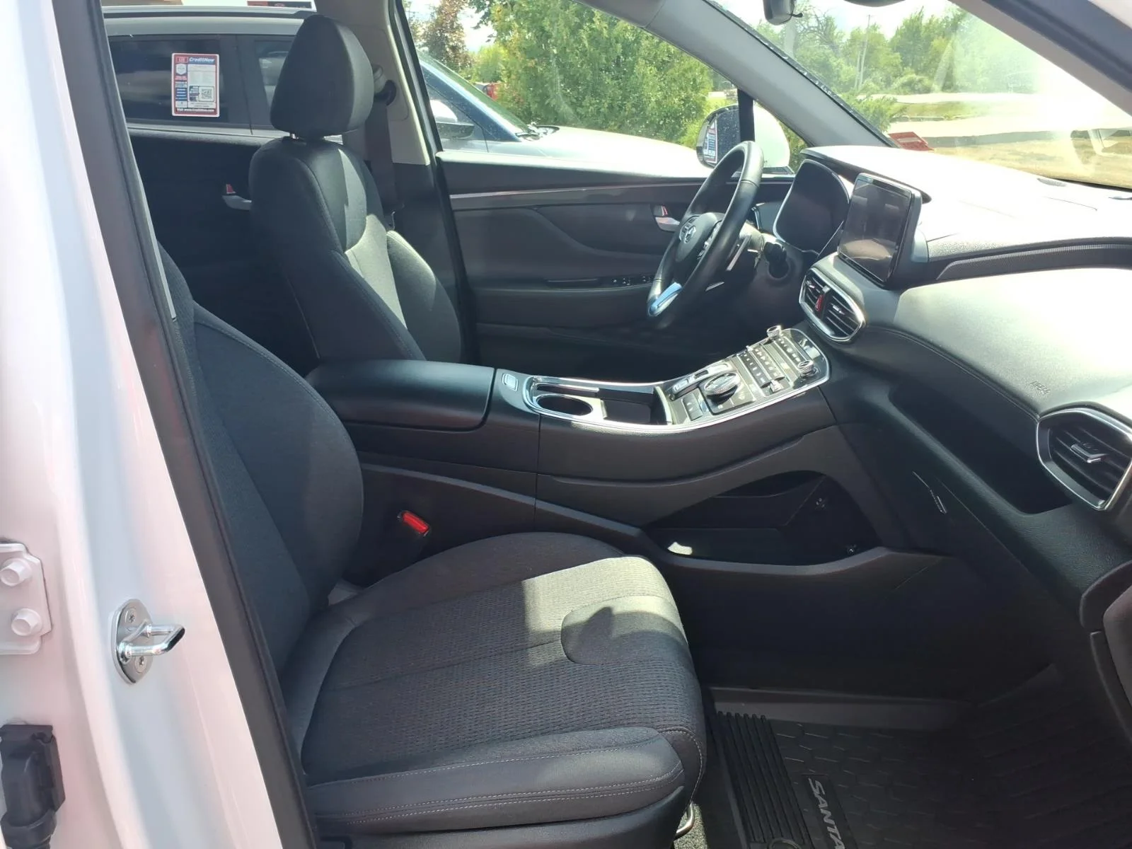 Used 2023 White Pearl Hyundai SEL image 15