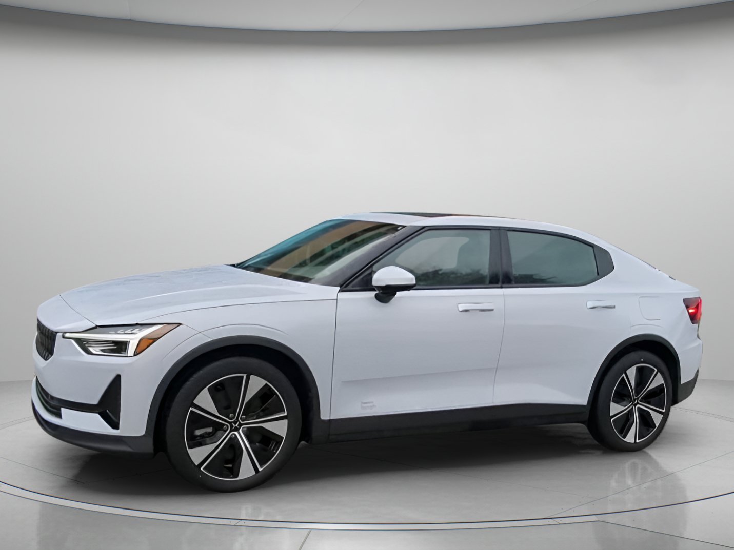 Used 2023 Magnesium Metallic Polestar Long Range Dual Motor image 13