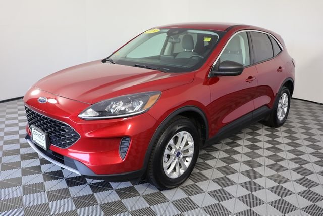 Used 2022 Red Ford SE image 4