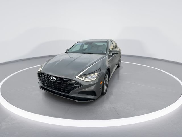 Certified Used 2023 Gray Hyundai SEL image 4