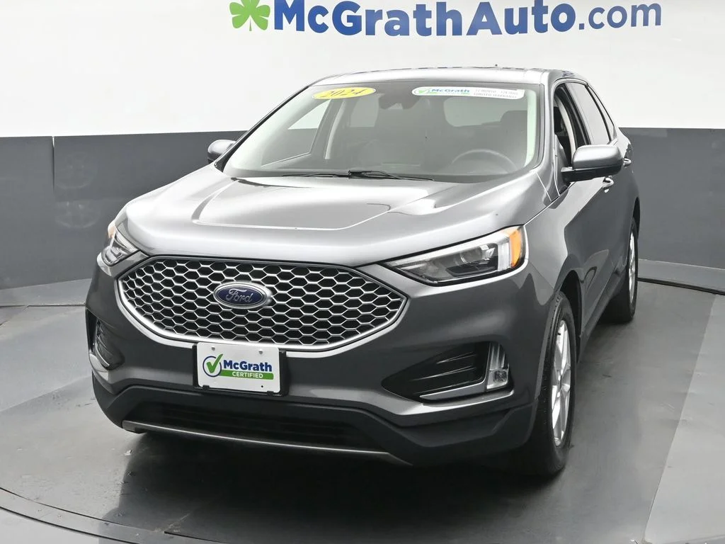 Used 2024 Gray Ford SEL image 21