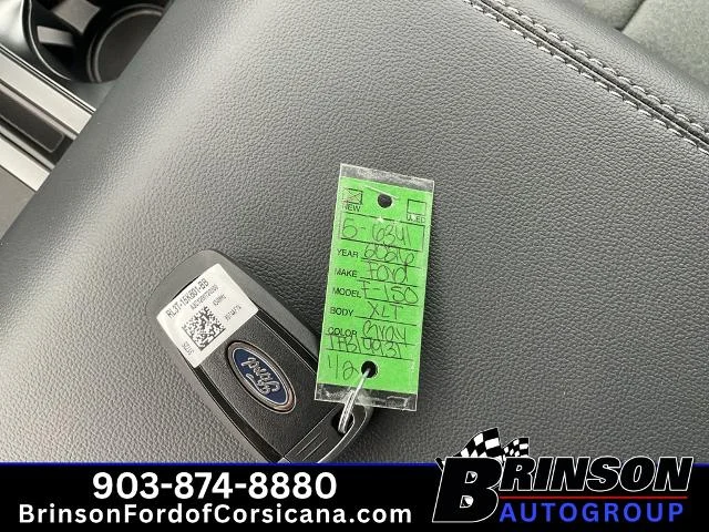 New 2026 Carbonized Gray Metallic Ford XLT image 40