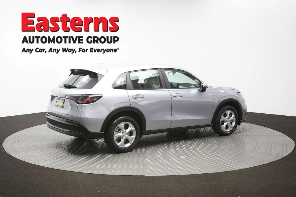 Used 2025 Silver Honda LX image 40