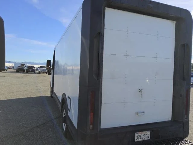 Used 2023 Oyster White BrightDrop EJY image 7