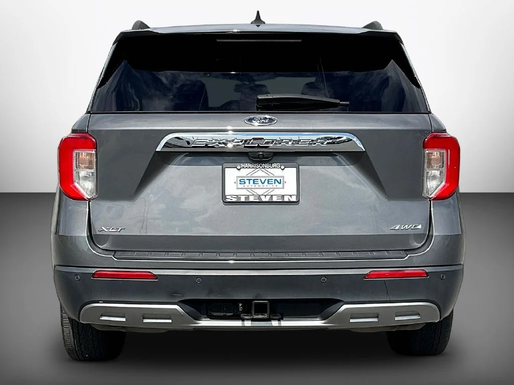 Used 2023 Gray Ford XLT image 5