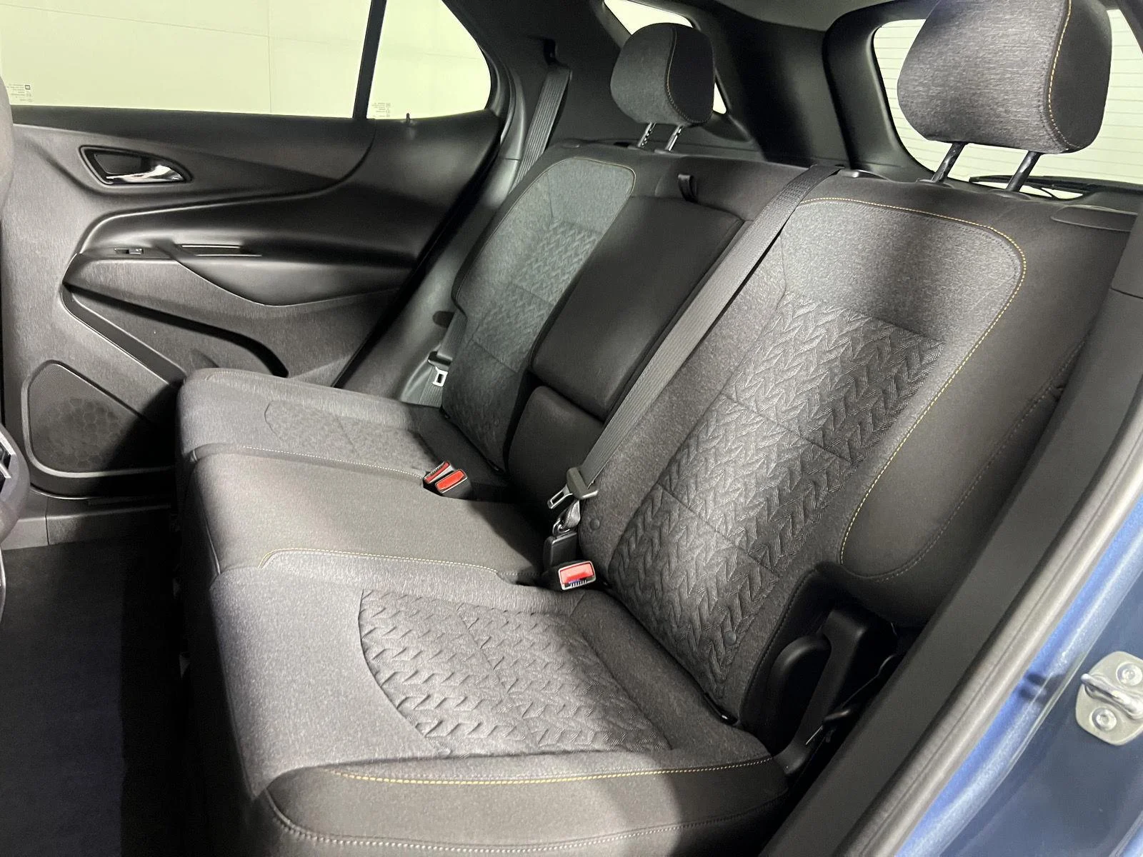 Used 2024 Lakeshore Blue Metallic Chevrolet LT image 10