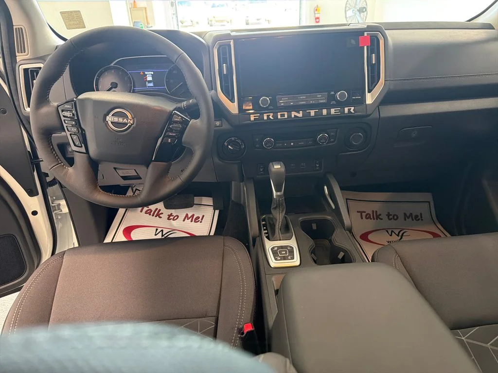 New 2027 Glacier White Nissan Crew Cab SV image 16