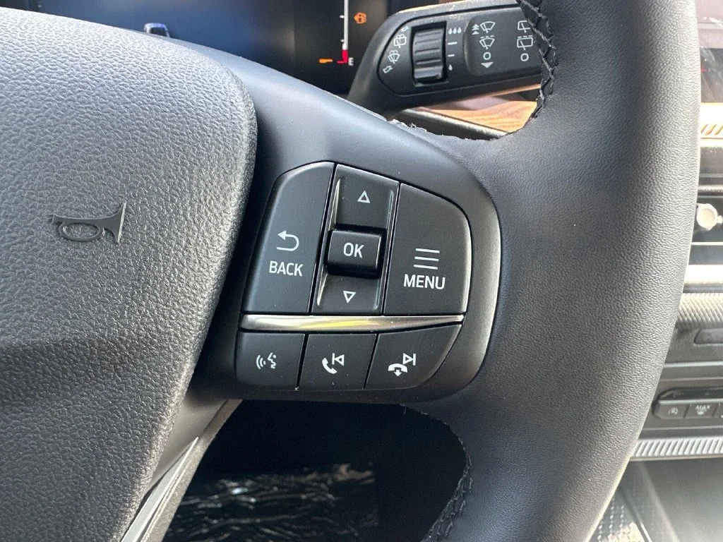 New 2026 Gray Ford Outer Banks image 17