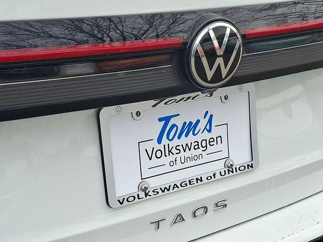 New 2026 White Volkswagen 1.5T SE Black image 18