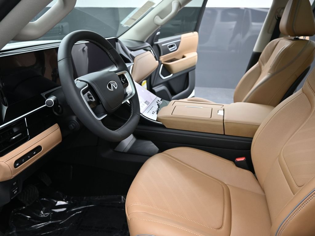 New 2026 RADIANT WHITE INFINITI Luxe 4WD image 9