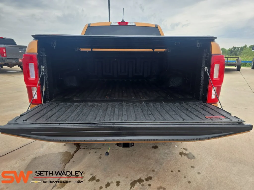 Used 2019 Orange Ford XLT image 12
