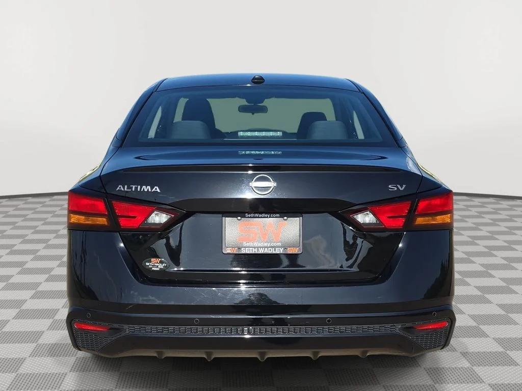 Used 2024  Nissan 2.5 SV image 5