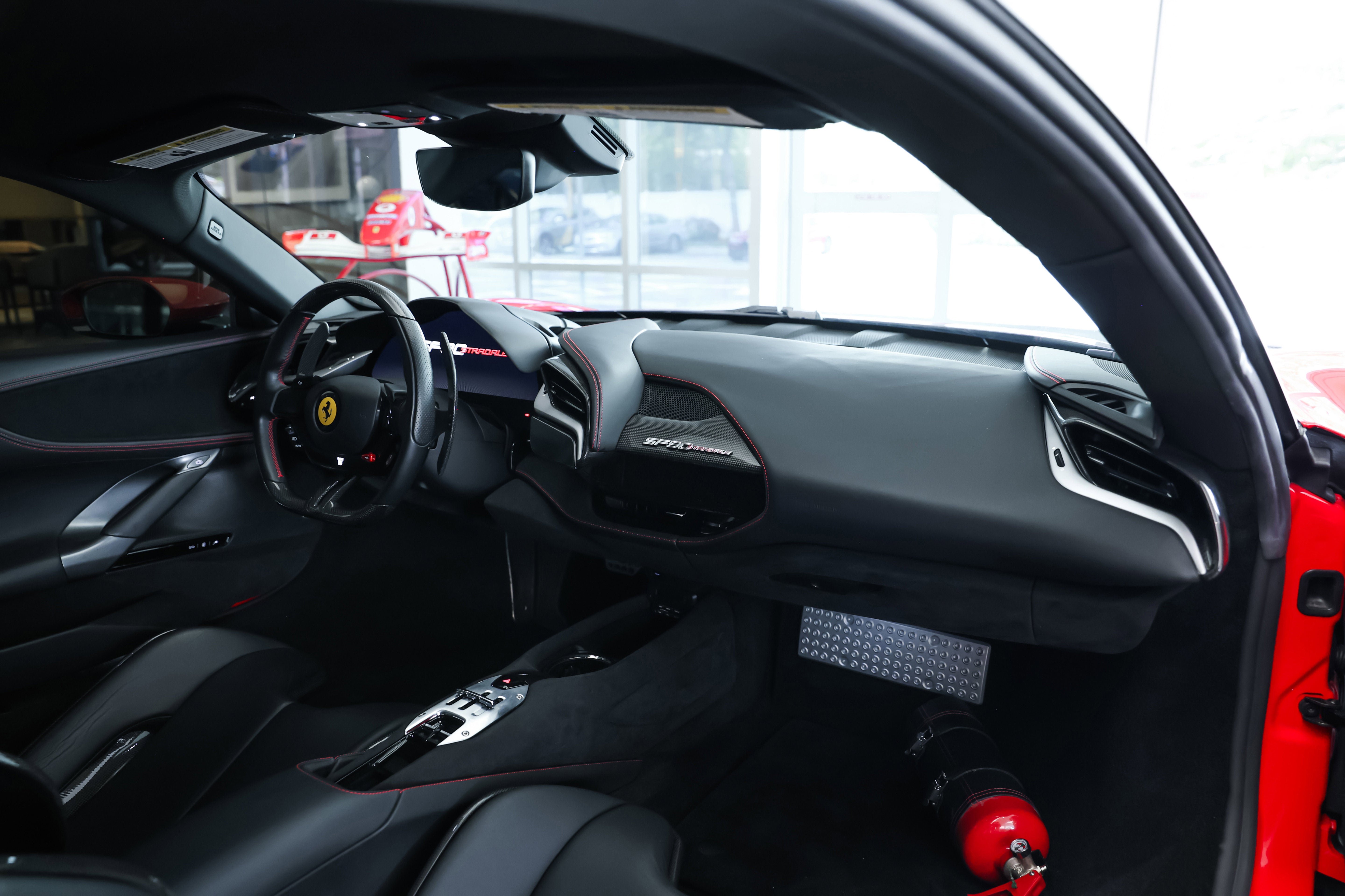 Used 2022 Rosso Corsa Ferrari  image 19