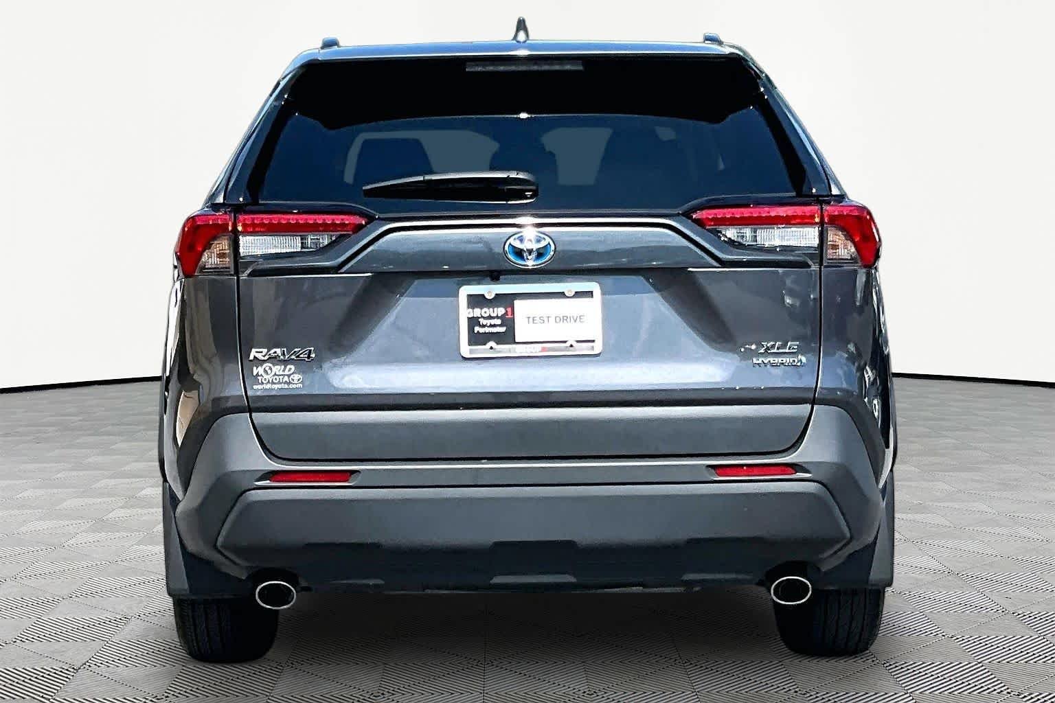 Used 2024 Magnetic Gray Metallic Toyota Hybrid XLE image 5
