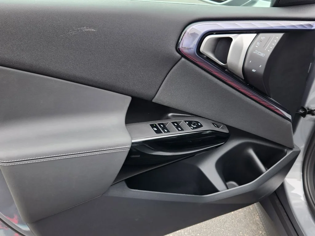 New 2026 Skyscraper Grey Metallic BMW 30 xDrive image 8