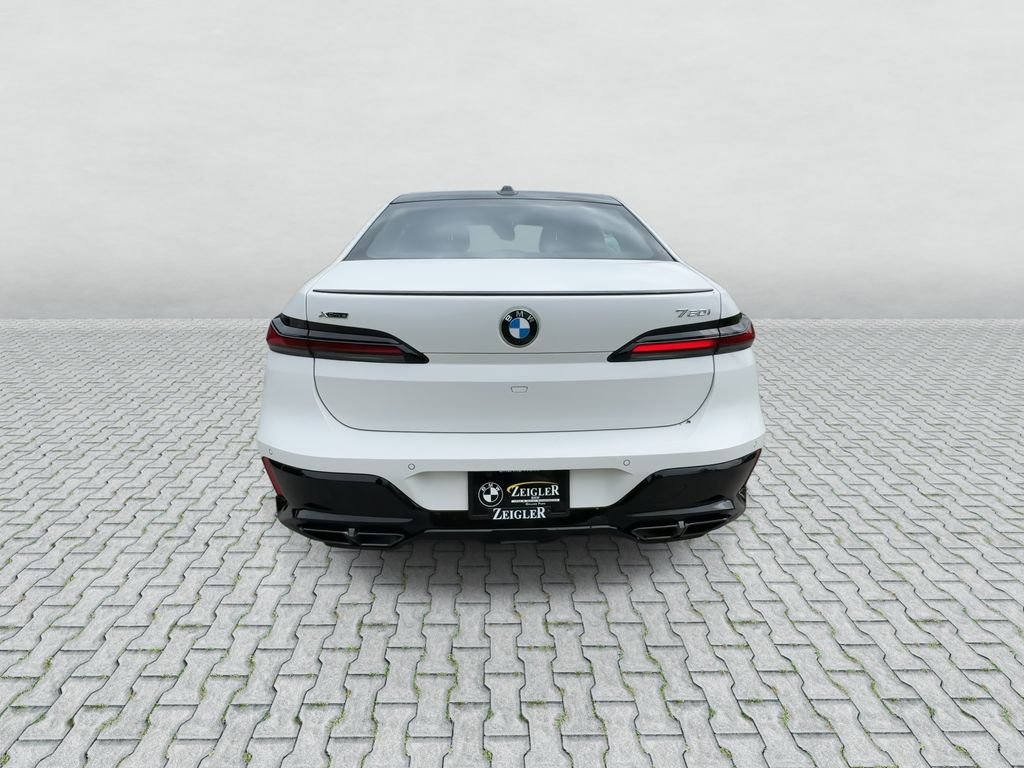 Used 2026 Alpine White BMW 760i xDrive image 7