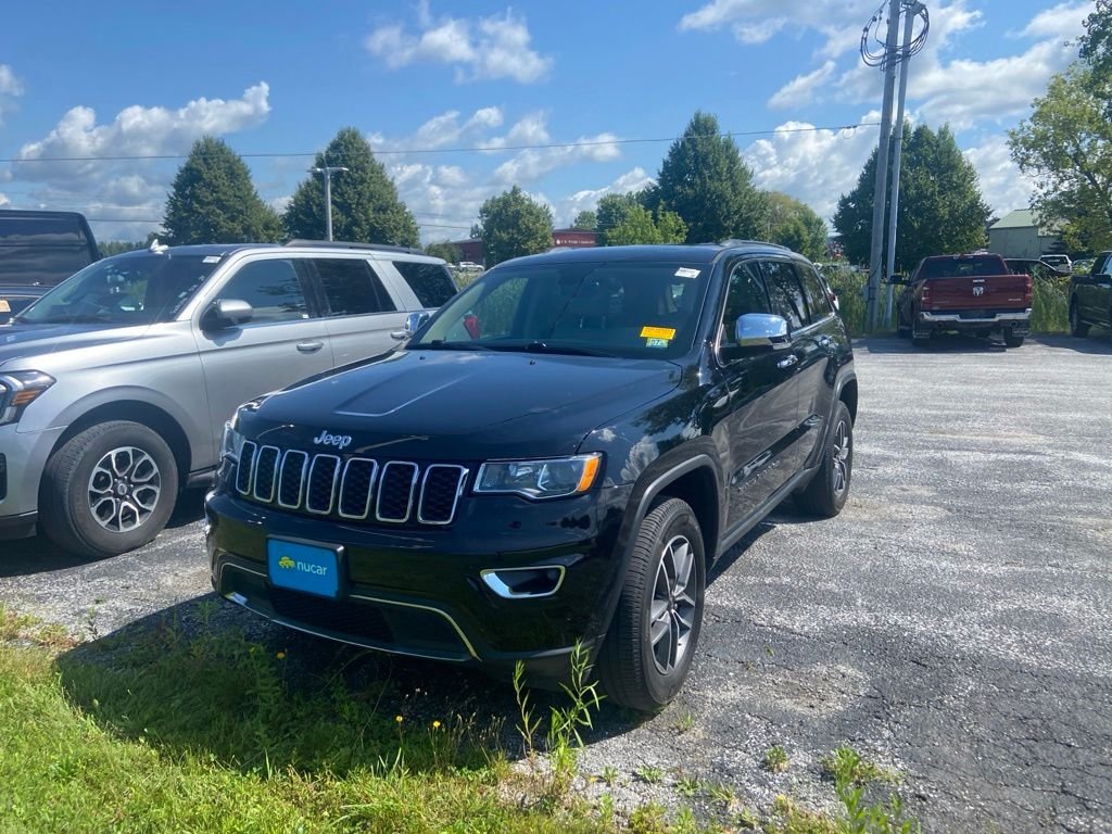 Used 2021 Diamond Black Crystal Pearlcoat Jeep Limited image 3