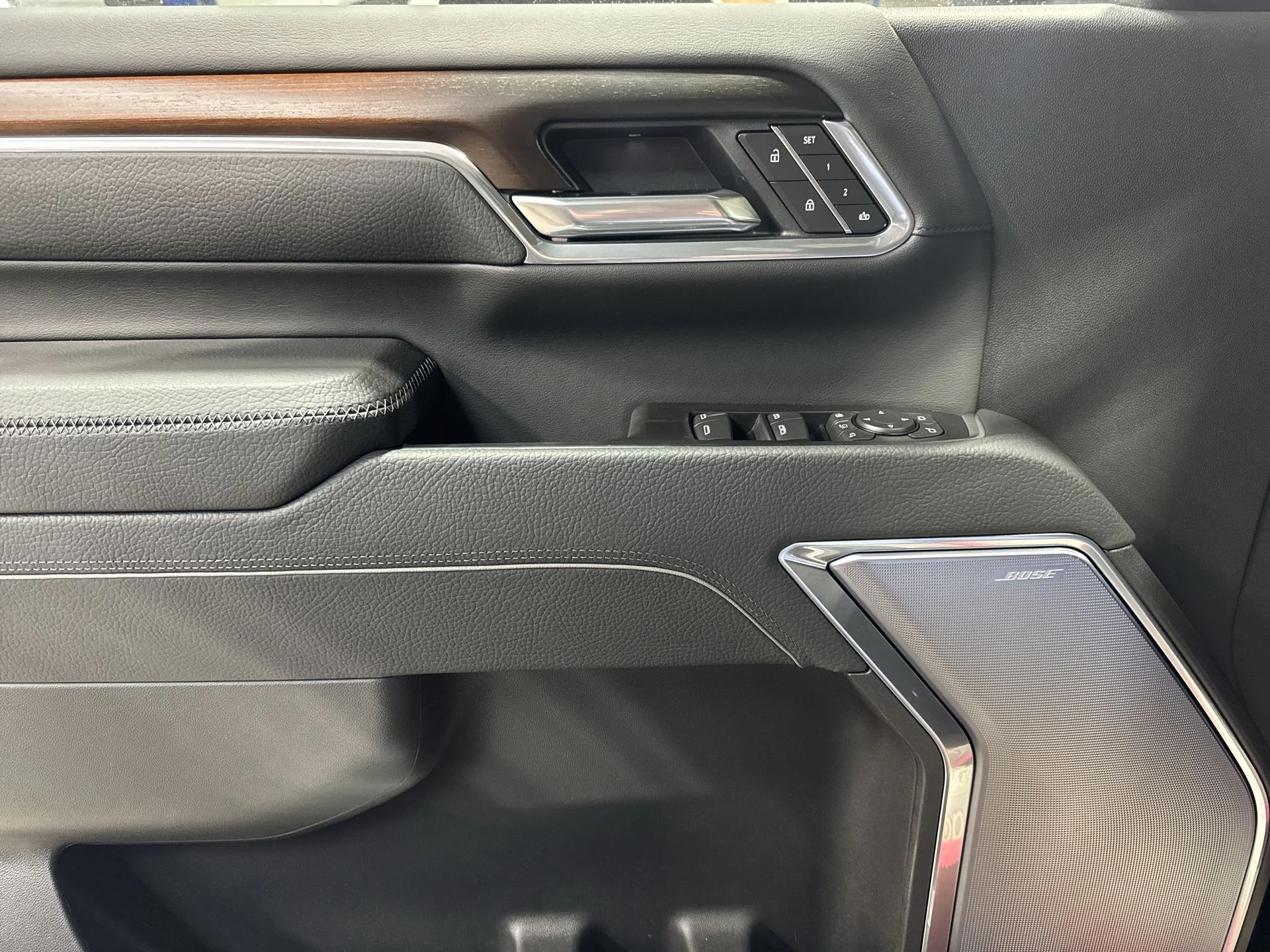 2026 GMC Sierra 3500HD Denali - Photo 60
