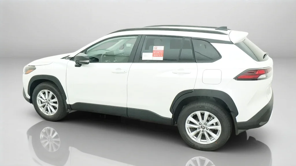 New 2026 Wind Chill Pearl Toyota LE image 15
