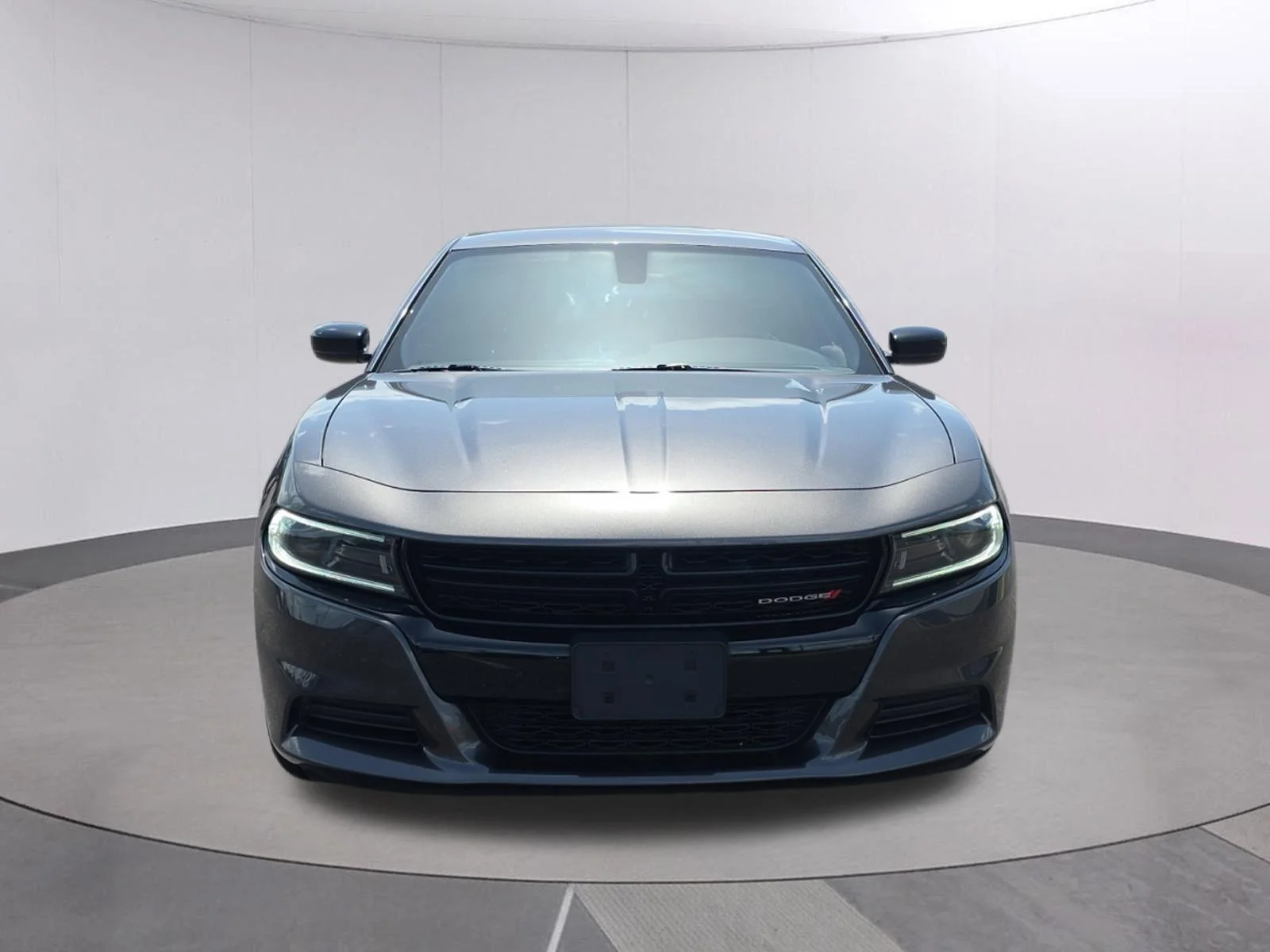 Used 2022 Granite Pearlcoat Dodge SXT image 2