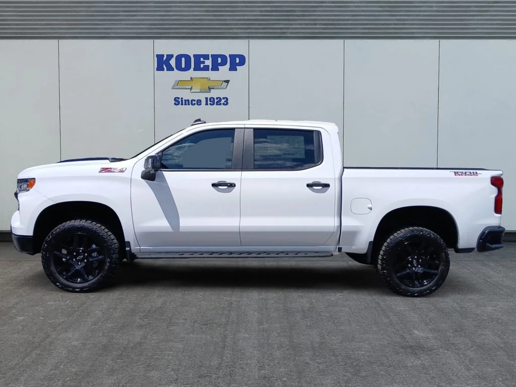 New 2026 Summit White Chevrolet LT Trail Boss image 2