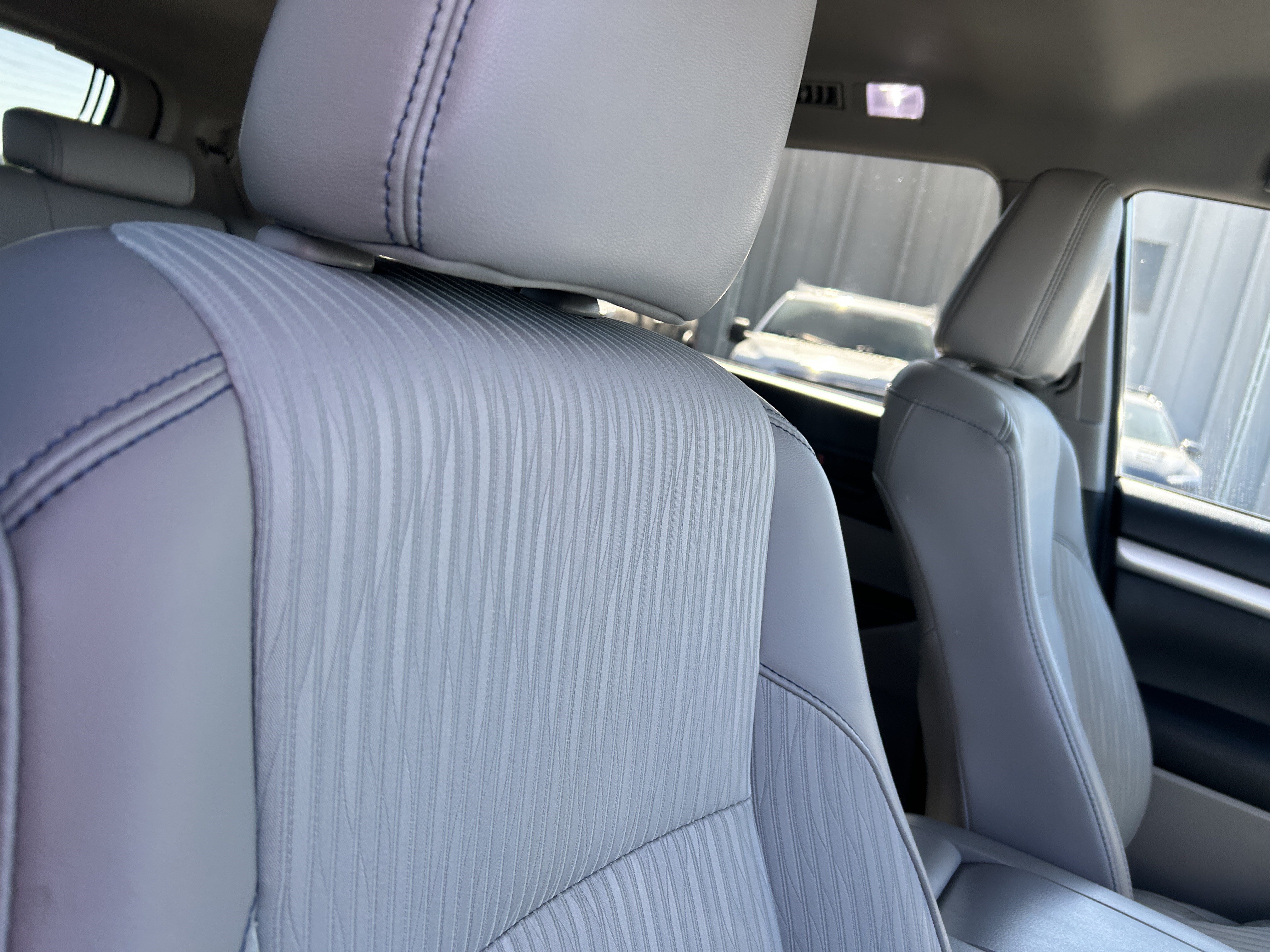 Used 2016 Blizzard Pearl Toyota LE image 13