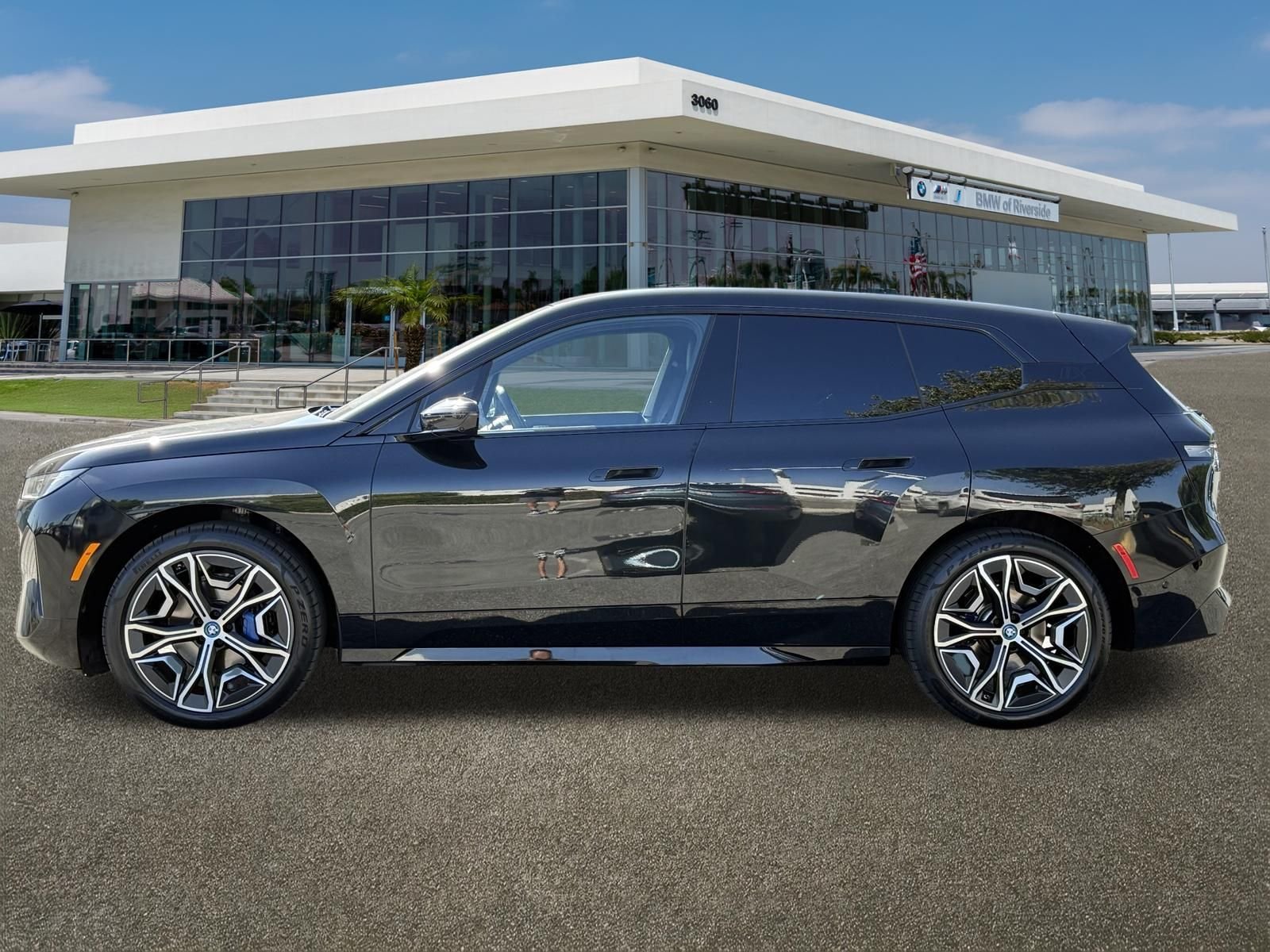 Certified Used 2024 Black BMW xDrive50 image 6